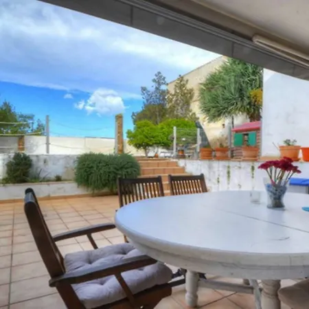 Villa Maura *